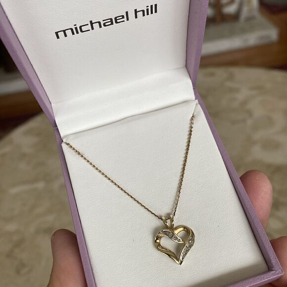 10K Yellow Gold & Diamonds Heart Pendant & 18” 10K Yellow Gold Fancy Cut Chain - Picture 2 of 11